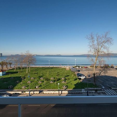 Primera Linea De Playa Samil Costa Con Garaje Incluido Vigo Exteriör bild