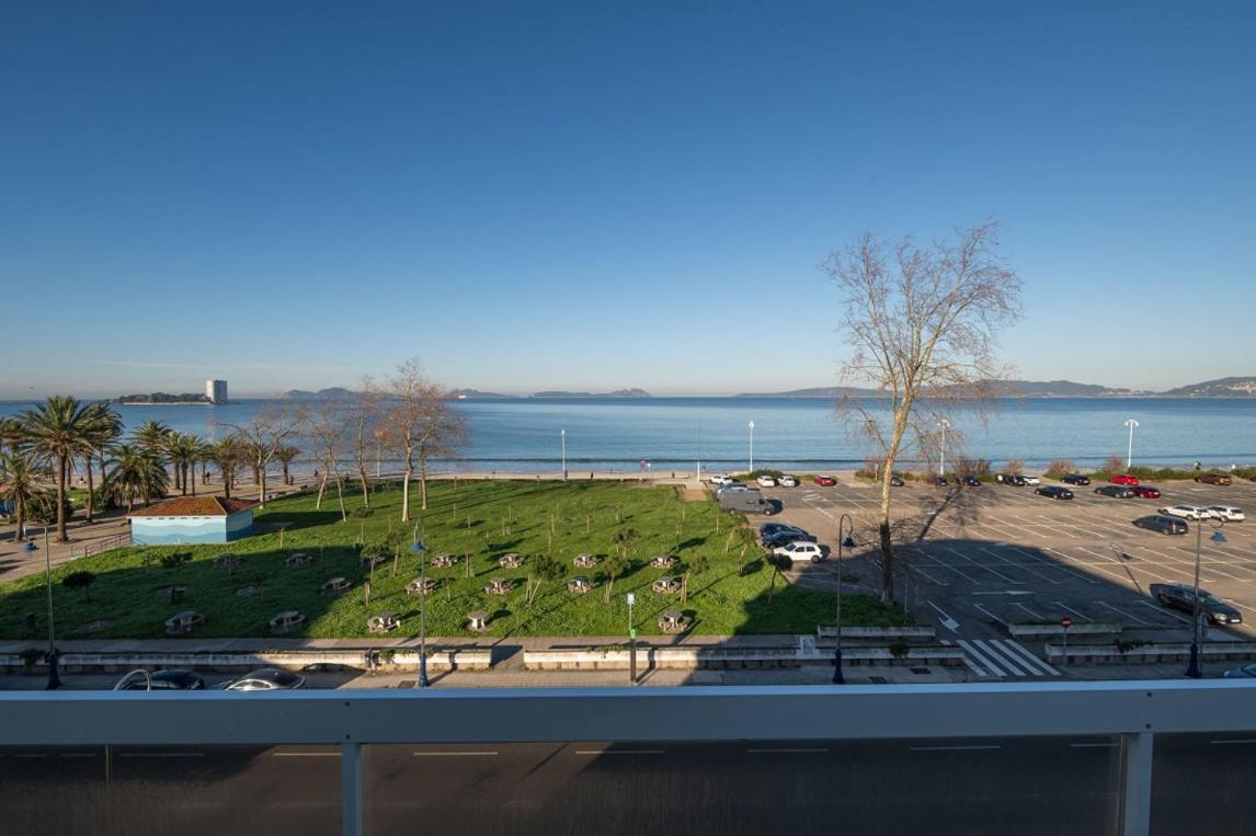 Primera Linea De Playa Samil Costa Con Garaje Incluido Vigo Exteriör bild