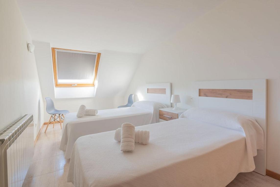 Primera Linea De Playa Samil Costa Con Garaje Incluido Vigo Exteriör bild
